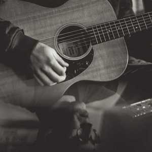 美国女人和黑人女人交配的视频
